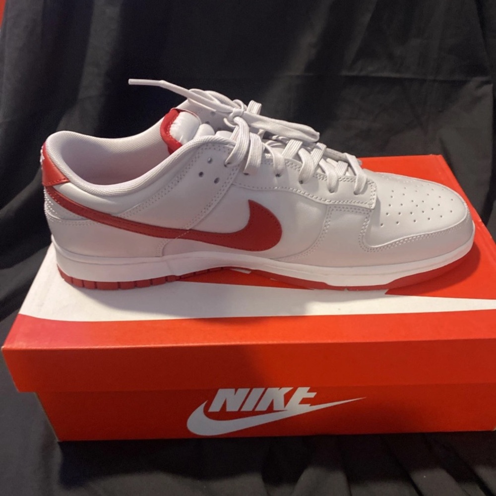 Size 13 - Nike Dunk Low Vast Grey Varsity Red - Picture 14 of 15